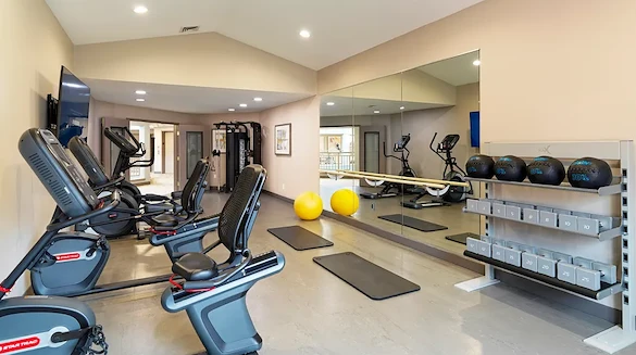 Image of Holiday Valencia Commons (4)