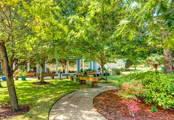 Image of Lone Oak Assisted Living (10)