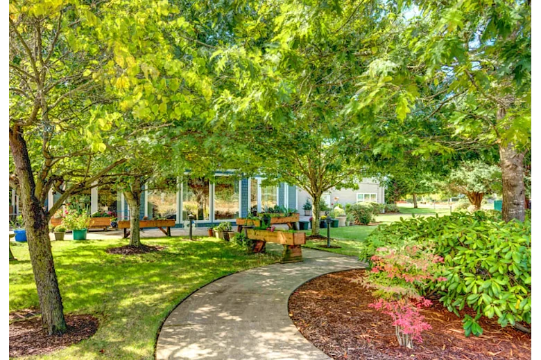 Image of Lone Oak Assisted Living (10)