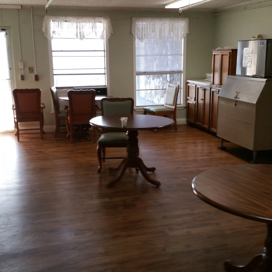 Image of Antlers Manor (6)