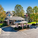 Image of Manor at Steeplechase (1)