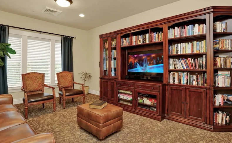 Image of Highland Glen (2)