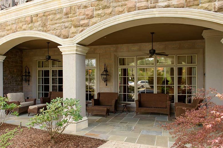 Image of Garden Plaza of Greenbriar Cove (2)