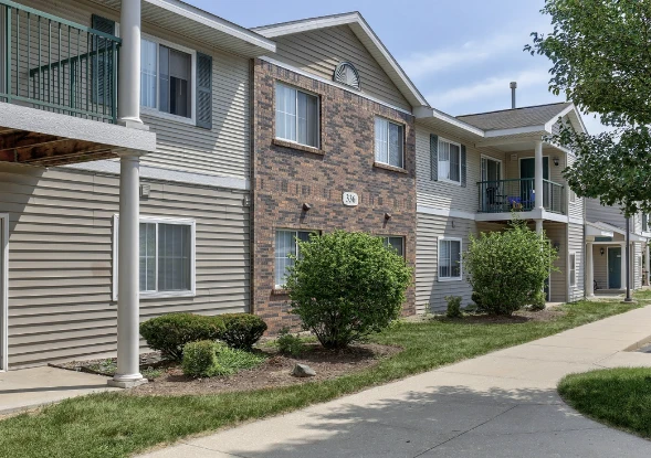 Image of Emerald Park Apartments (1)