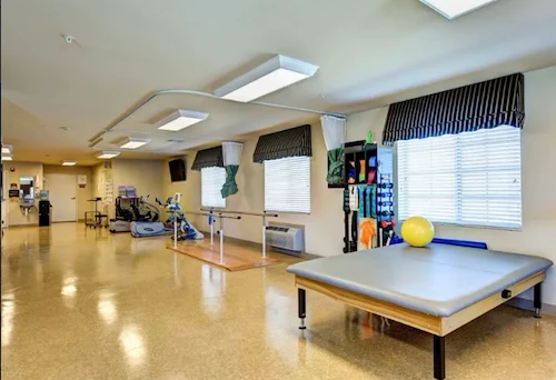 Image of Hunters Pond Rehabilitation & Healthcare (2)
