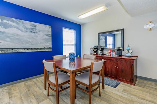 Image of Regency Heights Apartments (6)