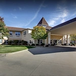 Image of Evergreen Senior Living Normal on Gregory (1)