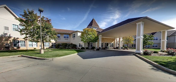 Image of Evergreen Senior Living Normal on Gregory (1)
