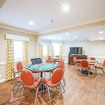 Barclay House of Tarboro senior living community offering independent living, assisted living, and memory care in Tarboro, NC, media and activities room