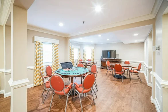 Barclay House of Tarboro senior living community offering independent living, assisted living, and memory care in Tarboro, NC, media and activities room