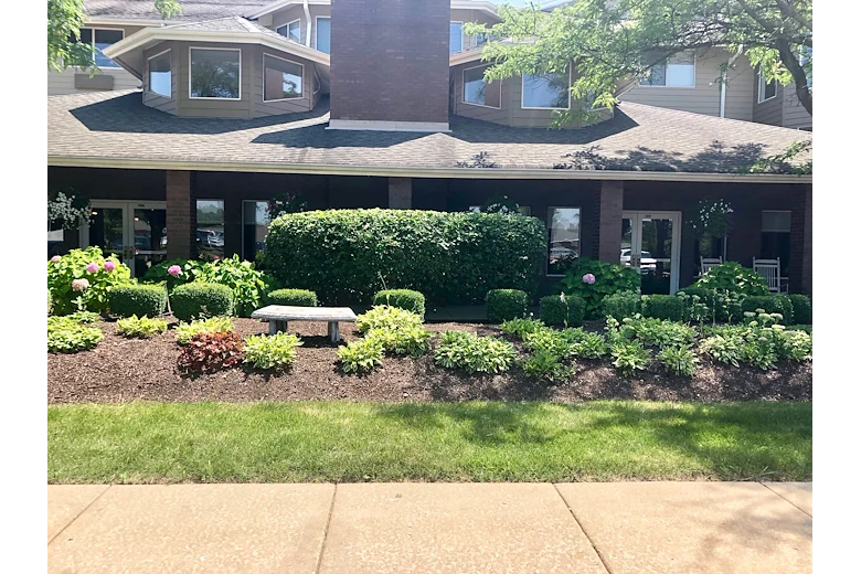 Image of Solstice Senior Living at Joliet (4)