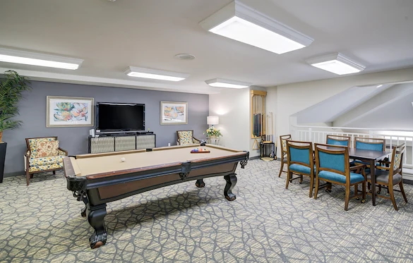 Steeplechase Gracious Retirement Living Hawthorn Senior Independent Living in Oxford, Florida game room