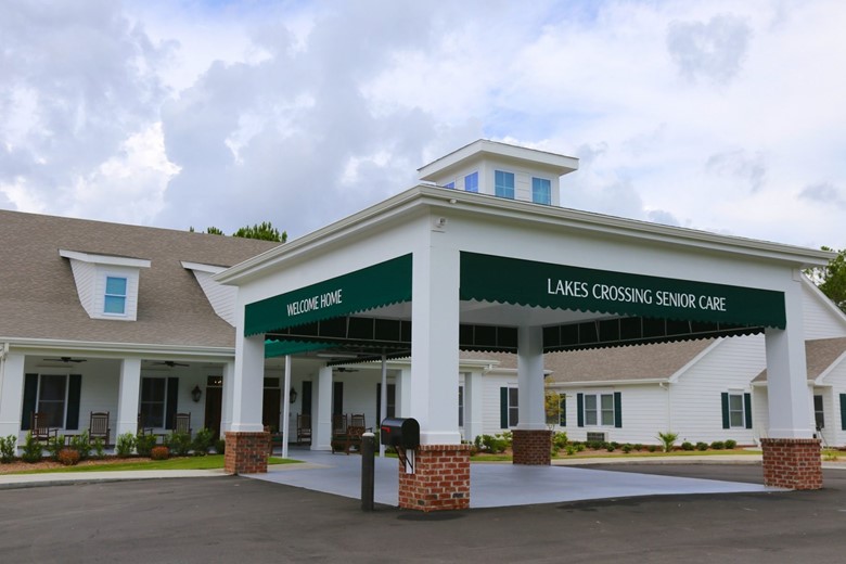 Image of Lakes Crossing Senior Care (1)