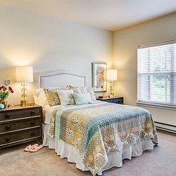 Liberty Heights Gracious Retirement Living Hawthorn Senior Independent Living in Rockwall, Texas apartment bedroom