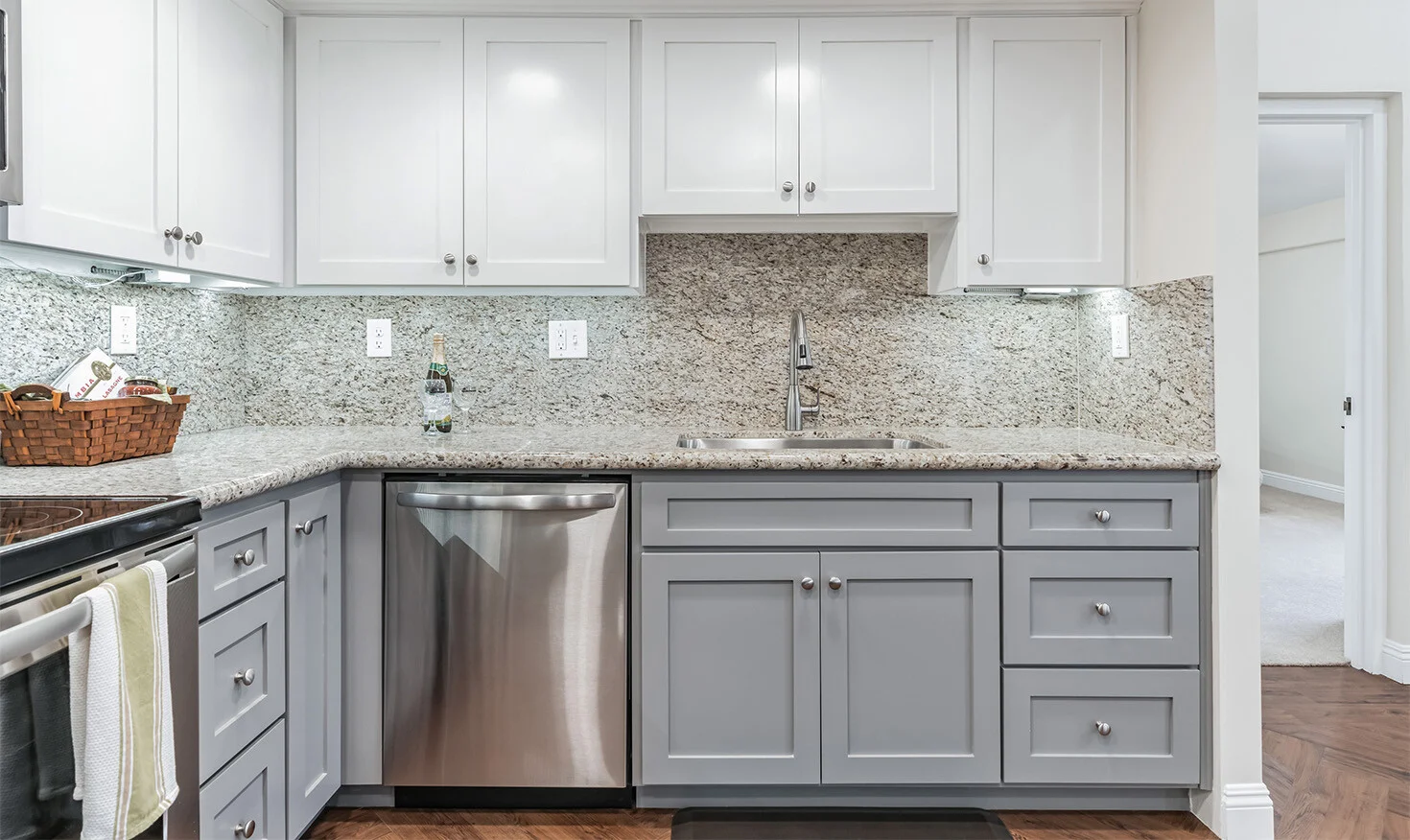 Rosewood Senior Living in Bakersfield, CA, kitchen