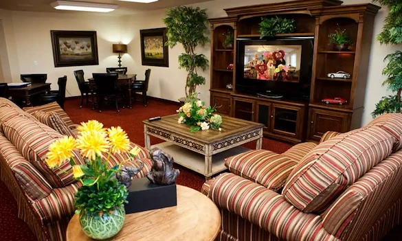 Ashwood Meadows Independent Living Hawthorn Senior Living in Johns Creek, Georgia living room