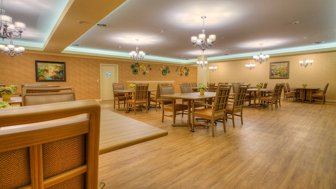 Pomeroy Living Rochester dining room