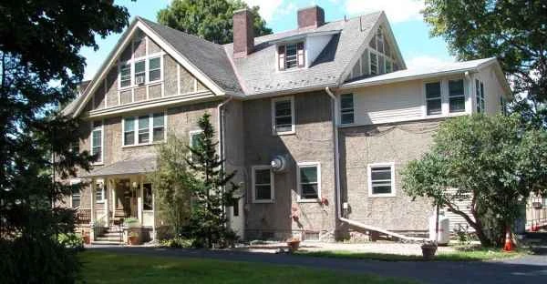 Image of Westwind Manor (1)