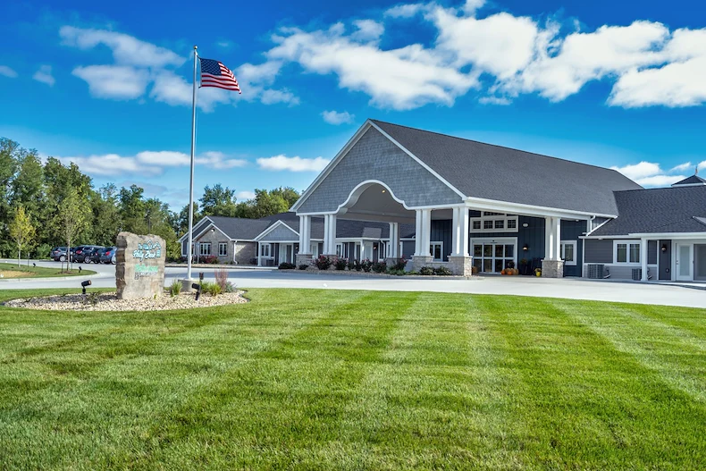 Image of Villas of Holly Brook and Reflections East Peoria, Illinois (1)