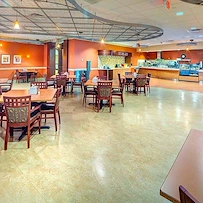Covenant Living at The Holmstad in Batavia, IL, dining room