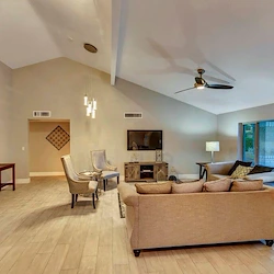 Image of Valencia Home at 47th (2)