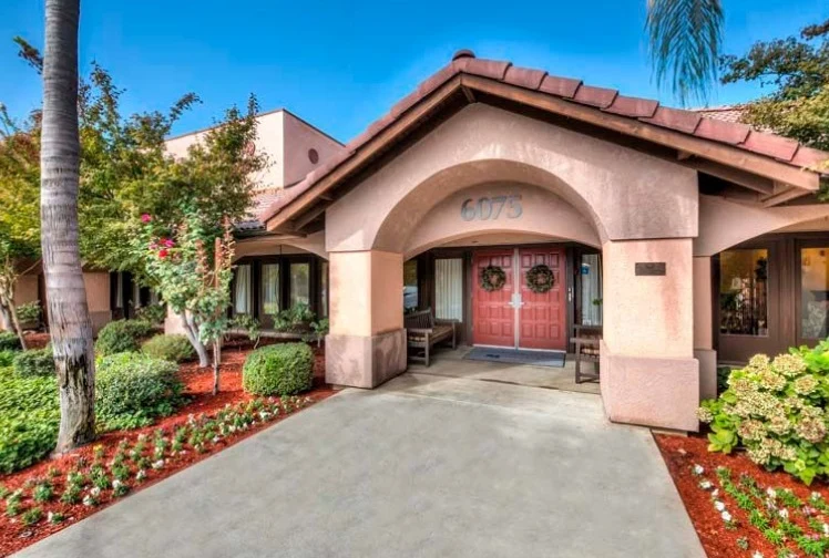 Image of Summerfield Memory Care of Fresno (1)