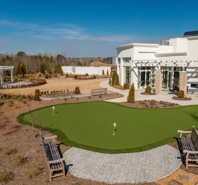 Westhill Macon senior living community offering assisted living and memory care in Macon, GA, outdoor putting green