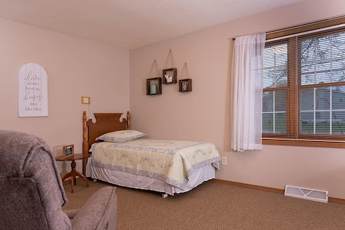 Image of Autumn Embers Senior Living (3)