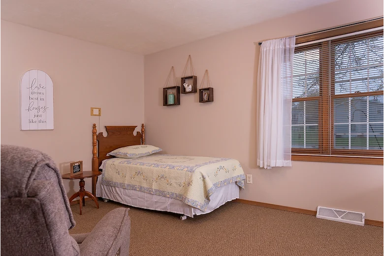 Image of Autumn Embers Senior Living (3)