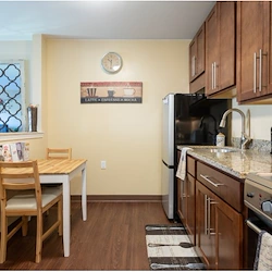 Image of Brookhaven Manor (4)