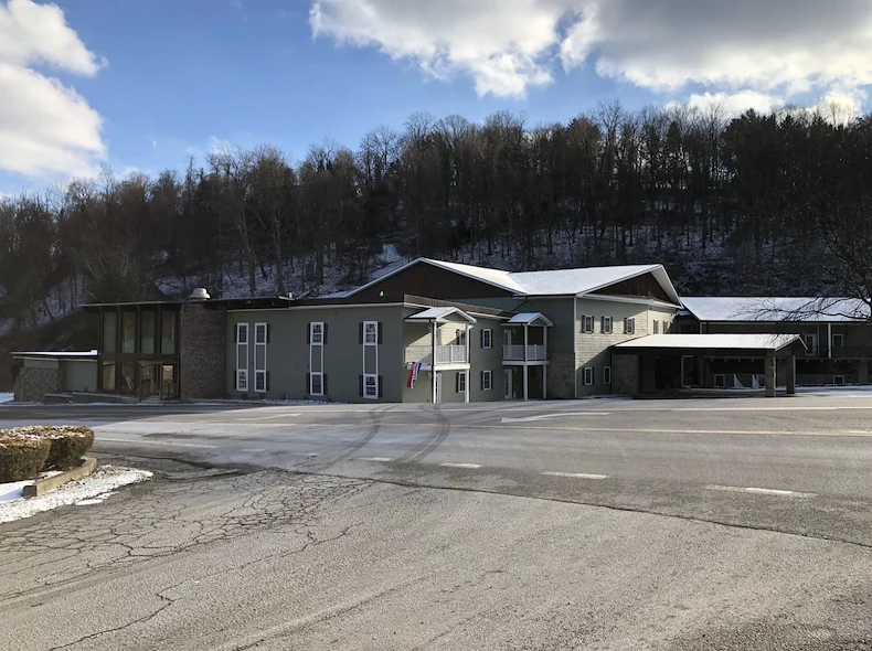 Image of Woodview Independent Senior Living (1)