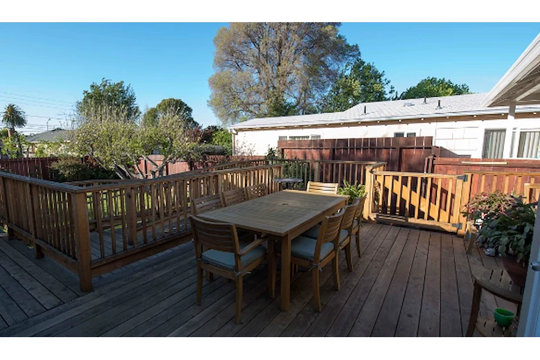 Image of Garden Court at the Village (4)