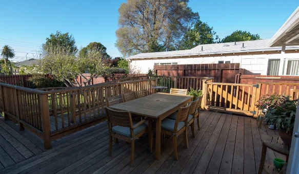 Image of Garden Court at the Village (4)