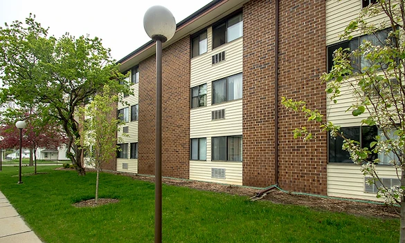 Image of Columbus Place (2)