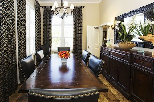 Windsor Heights Senior Living, assisted living and memory care in Beachwood, OH, private dining room