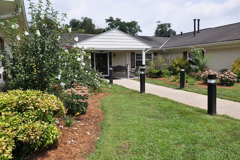 Image of Signature Healthcare At Colonial Rehab & Wellness (1)