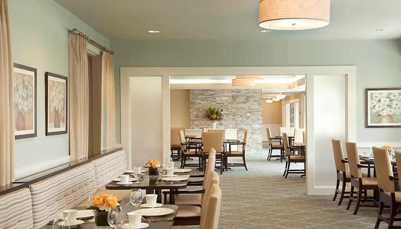 Dining area at the Waters of Edina 