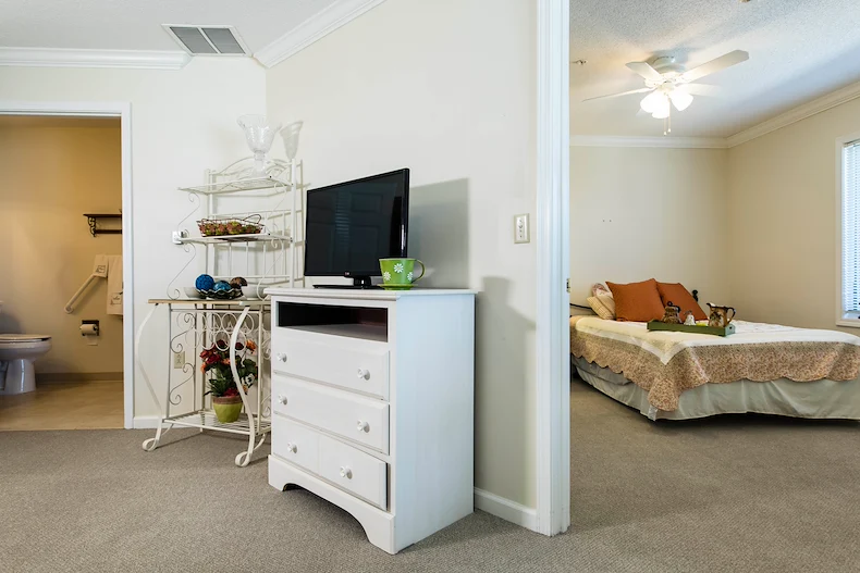 Image of Twin Oaks Assisted Living (3)