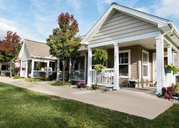 Image of Creekside Village Apartments (1)