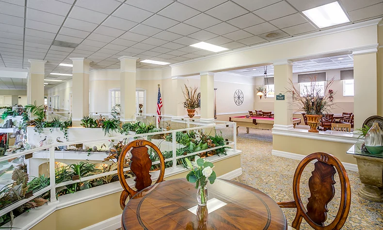 Image of Royal Palms (4)