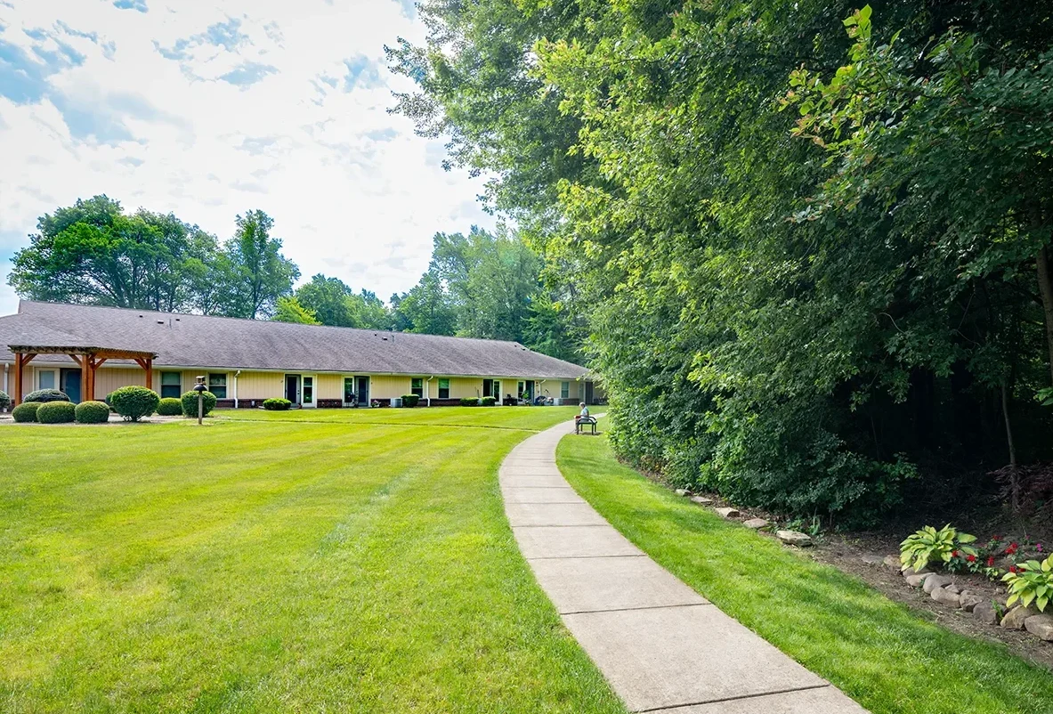 Image of Luther Oaks (3)