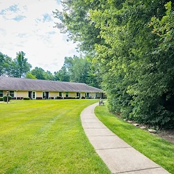 Image of Luther Oaks (3)