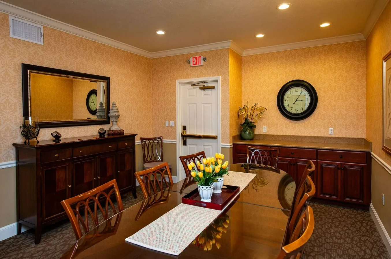 Westlake Woods by New Perspective senior living community offering assisted living in Erie, PA, private dining room