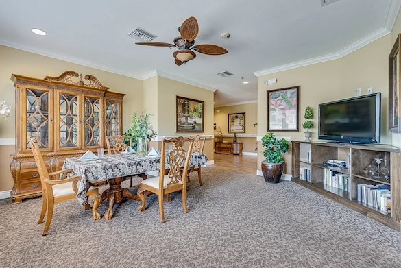 Image of Newport Mesa Senior Living (6)