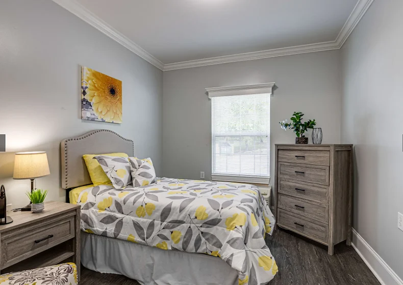 Charter Senior Living of Franklin in Franklin, Tennessee, apartment bedroom