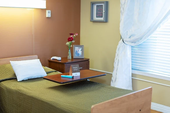 Image of Whitney Oaks Care Center (3)