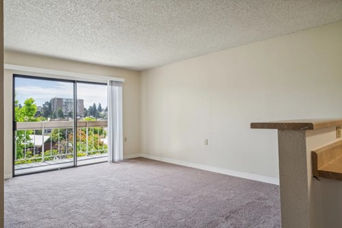 Image of Baywood Apartments (5)