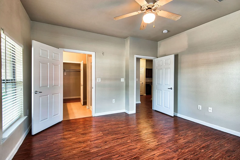 Image of HomeTowne on Wayside (7)