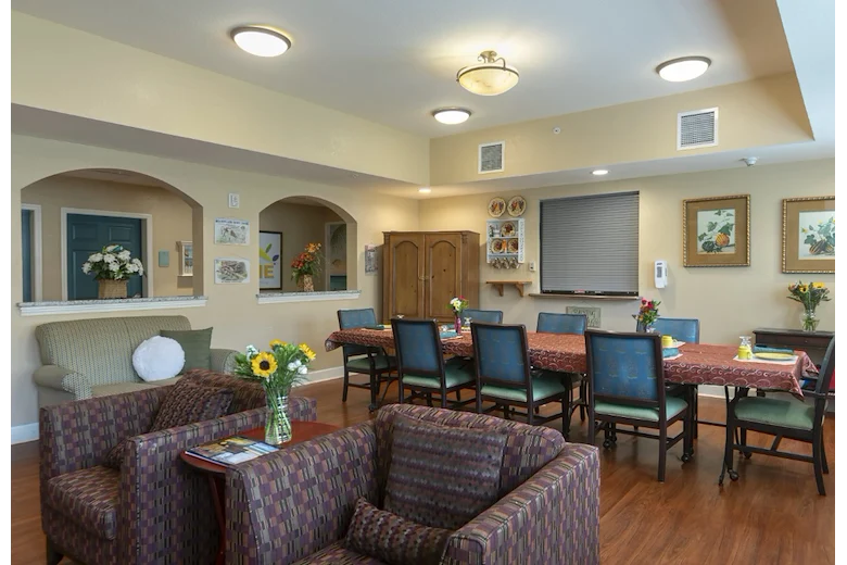 Image of Aston Gardens at Pelican Pointe (5)