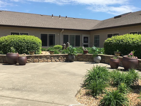 Image of Cedarhurst of Springfield, MO (2)